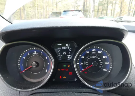 2012 Hyundai Elantra Limited z USA, uszkodzony, nr VIN 5NPDH4AE2CH090352